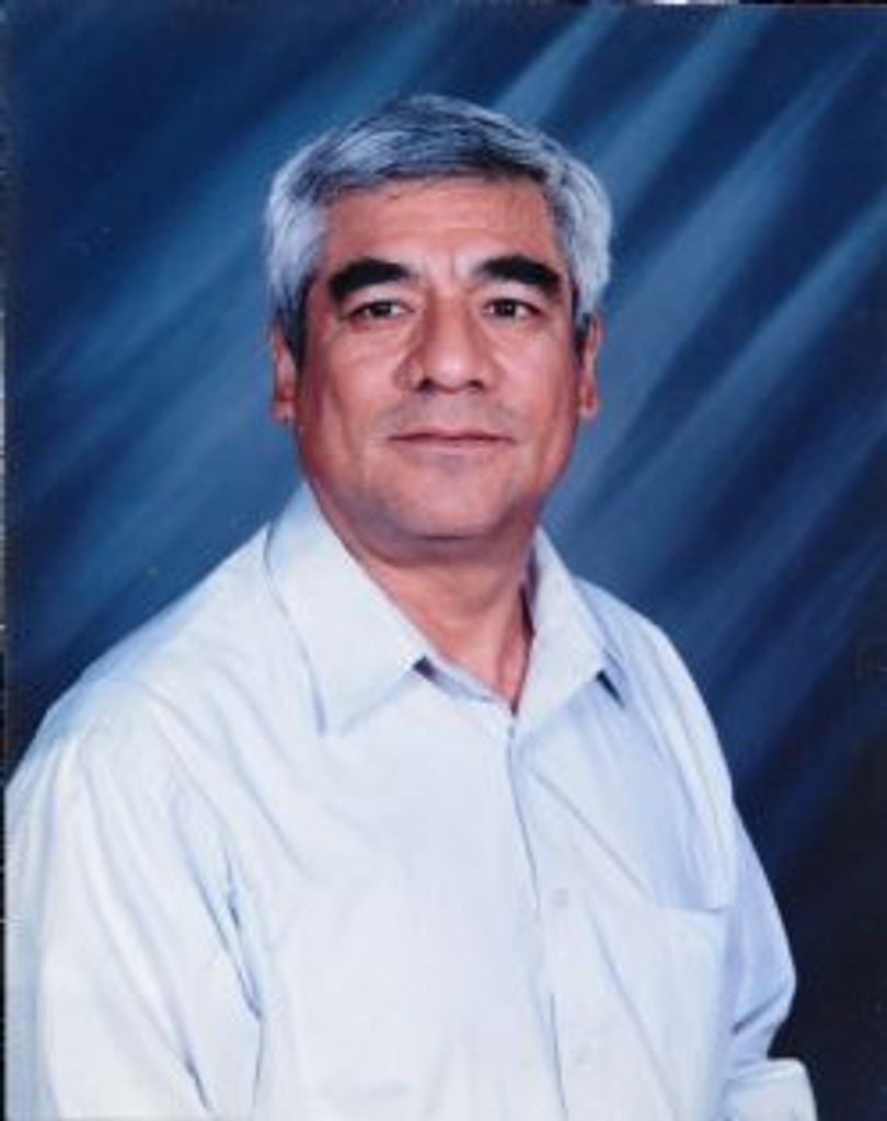 Jose Briones Profile Photo