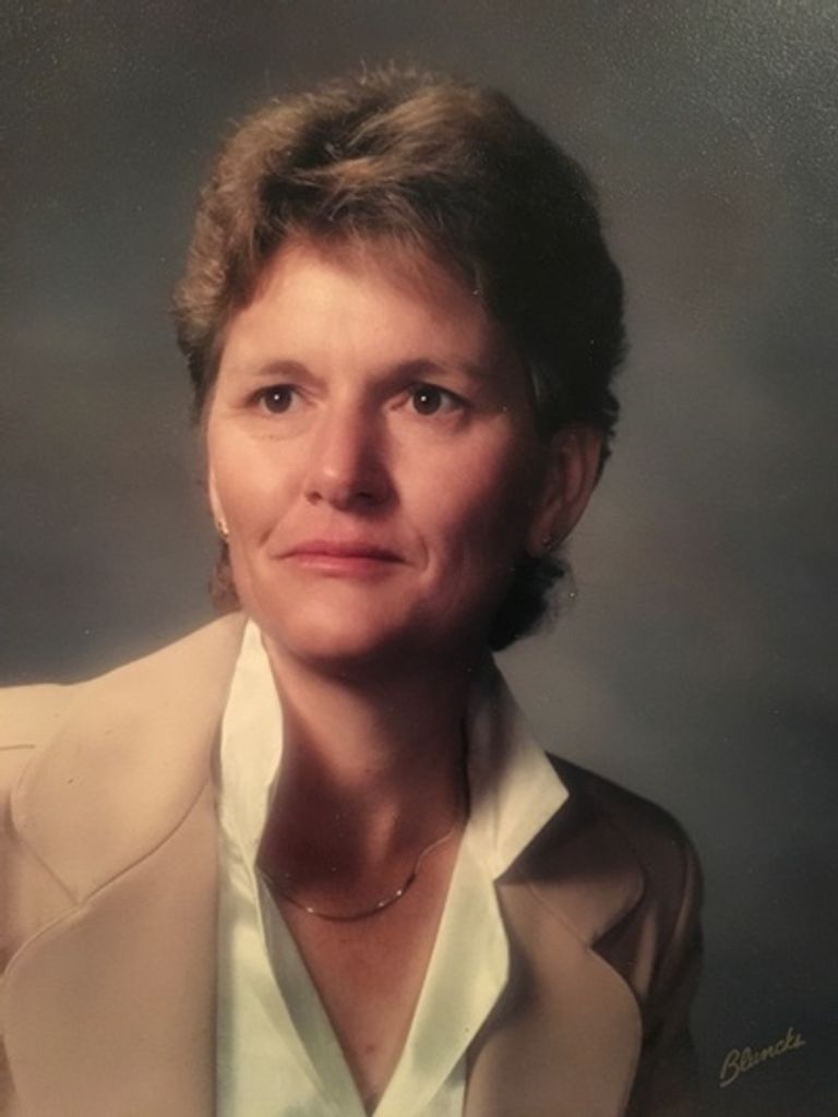 Iris Dale Simmons Profile Photo