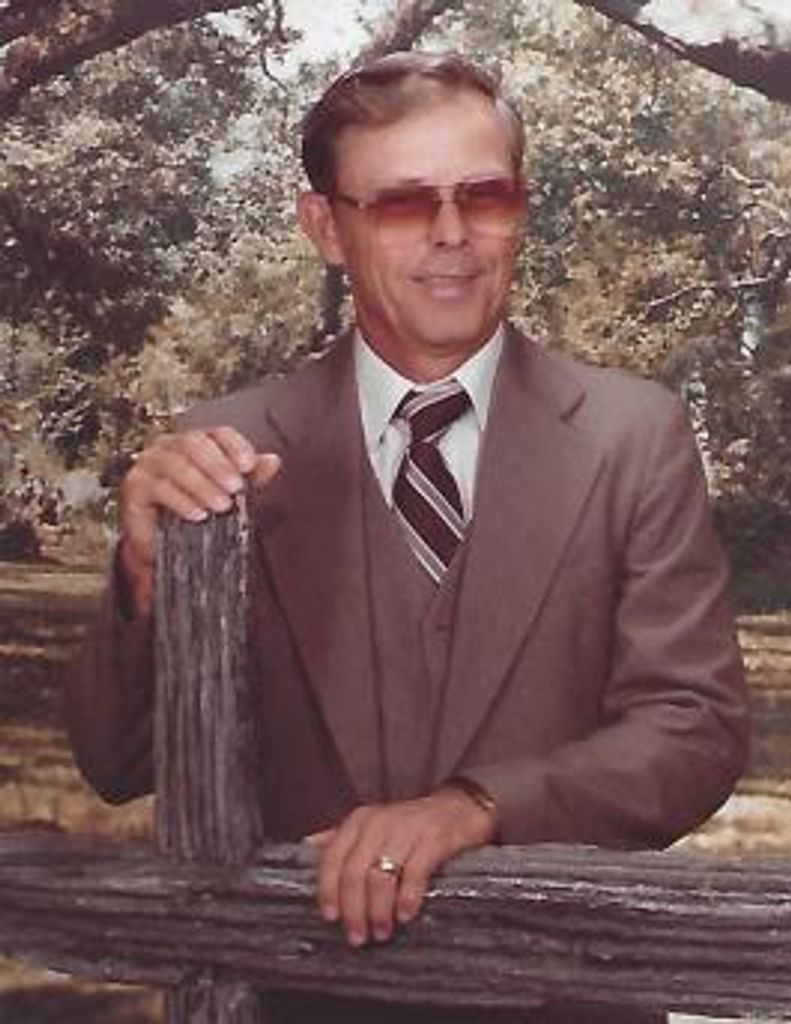 Mr.    Alfred Powell