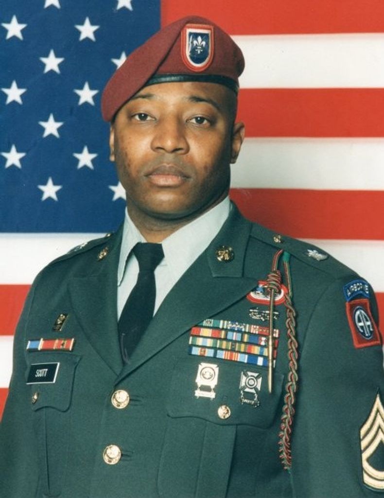 Leonard Scott Profile Photo