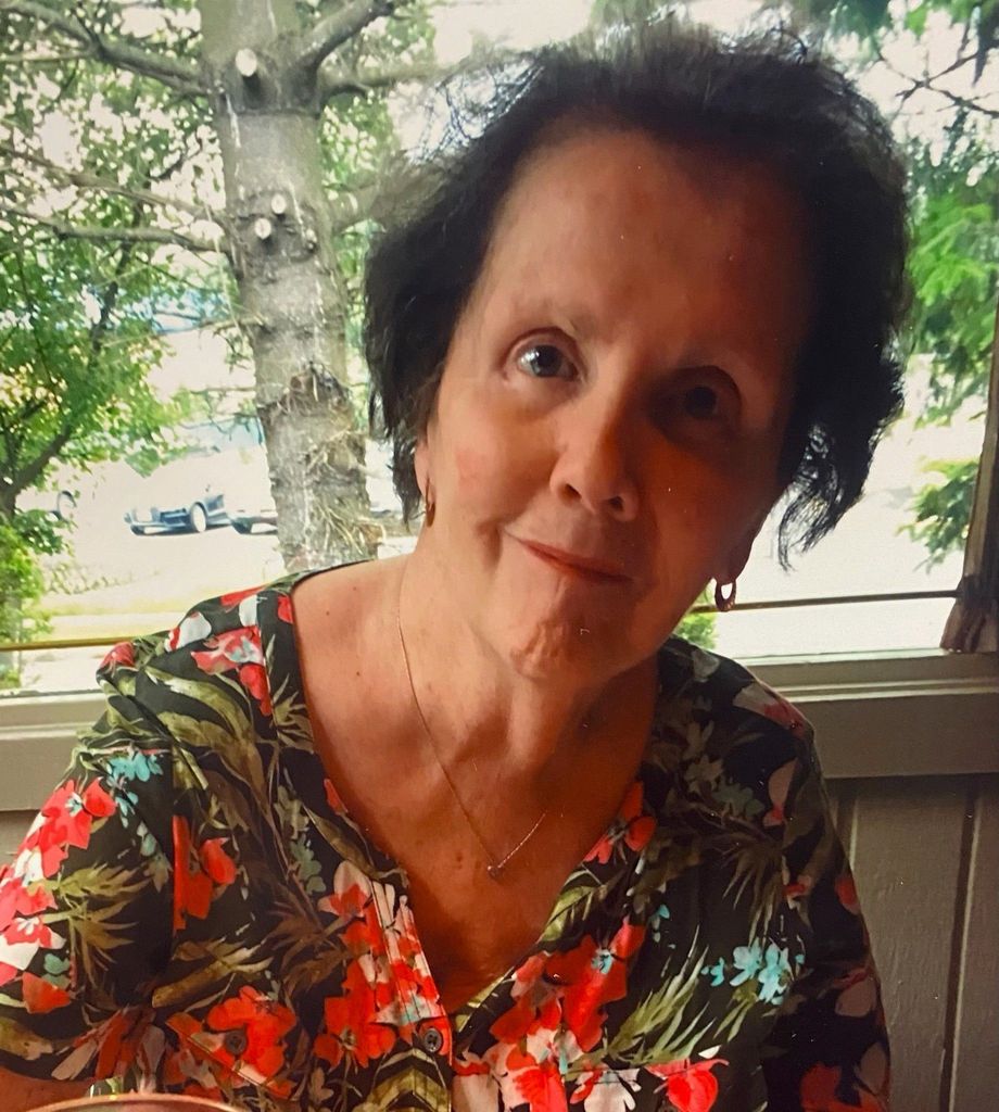 Lorraine Mcfarlane Profile Photo