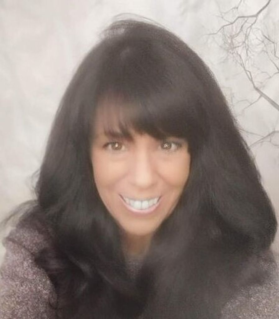 Amanda Jane May Profile Photo