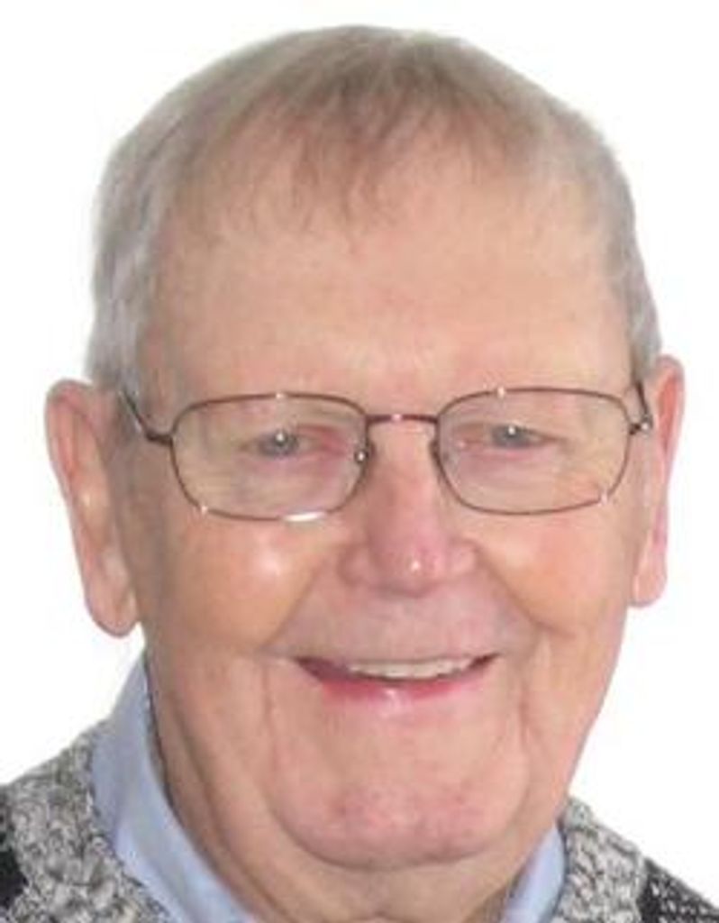 Robert "Bob" Wilson Tucker