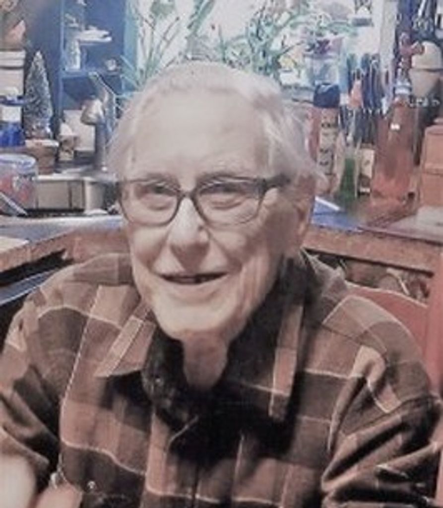 Kenneth Hanshaw Profile Photo