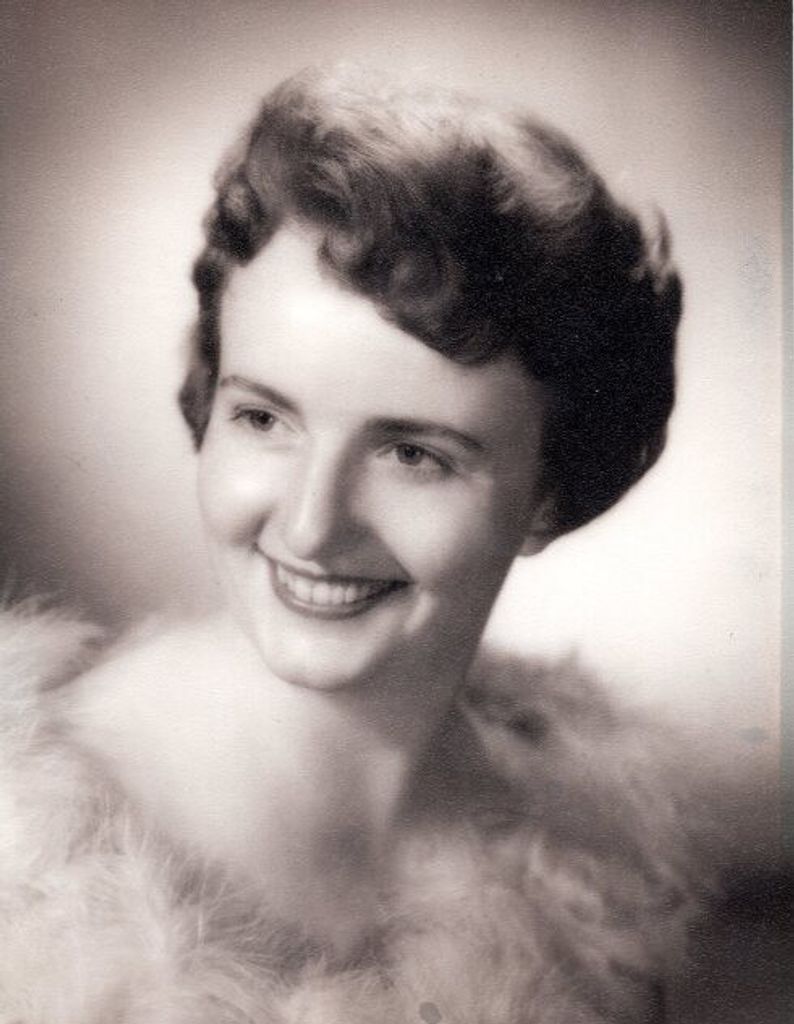 Sally Lou Ellis Profile Photo
