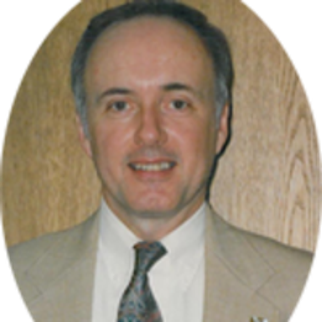 Michael J Hildebran