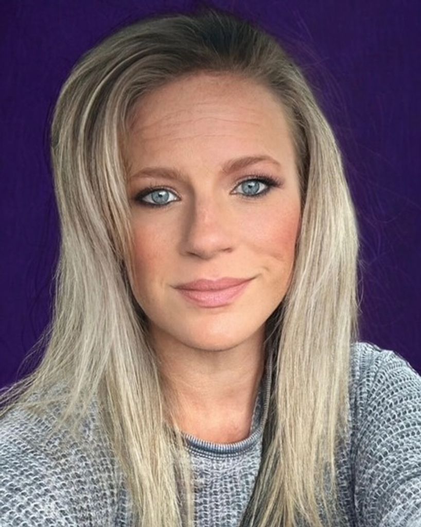 Lori B. Wallace Profile Photo