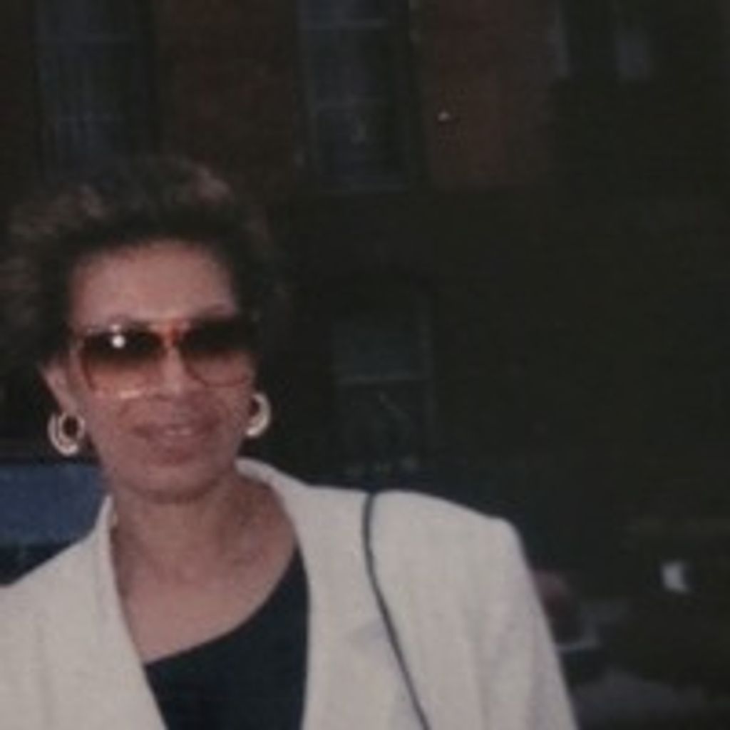 Mrs. Yvonne Laverne Mccargo Profile Photo
