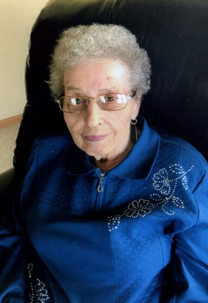 Lorraine Mae (Hutt)  Hoffman Profile Photo