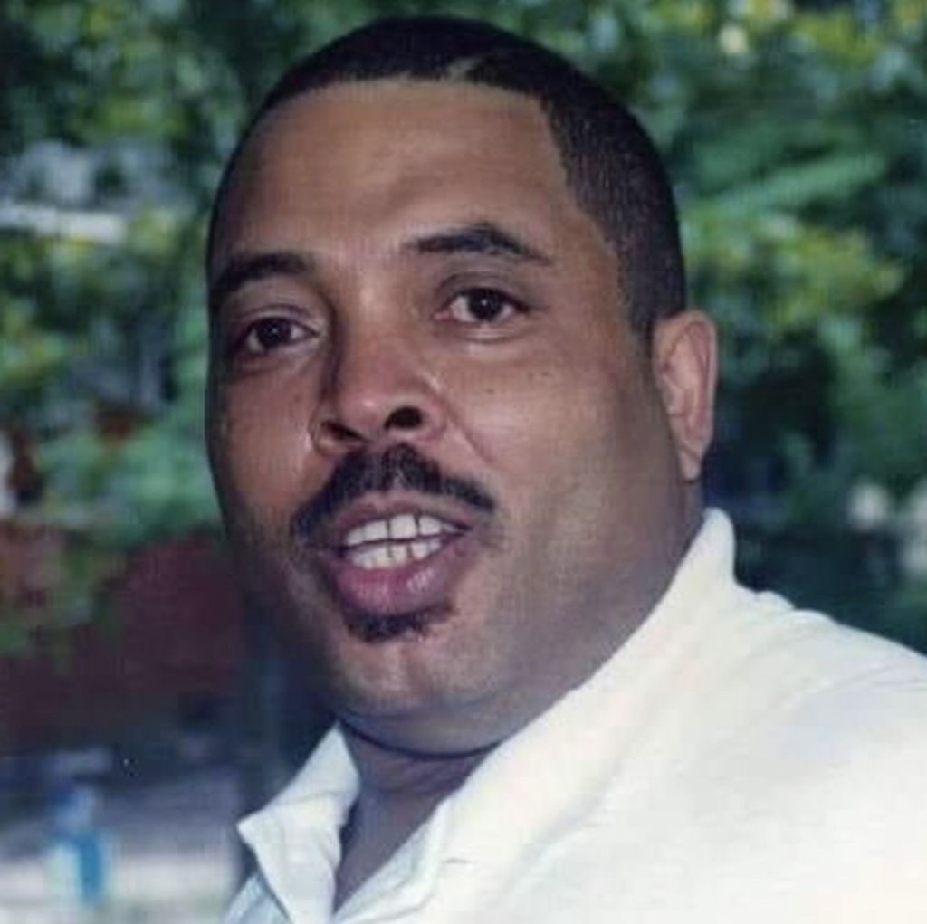 Michael W Thompson Profile Photo