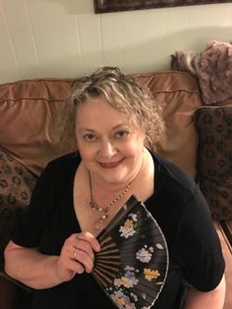 Nora Lindsay Hetzner Profile Photo