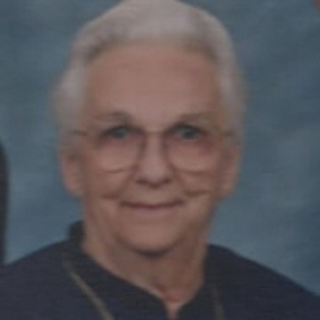 Doris M Dolinich