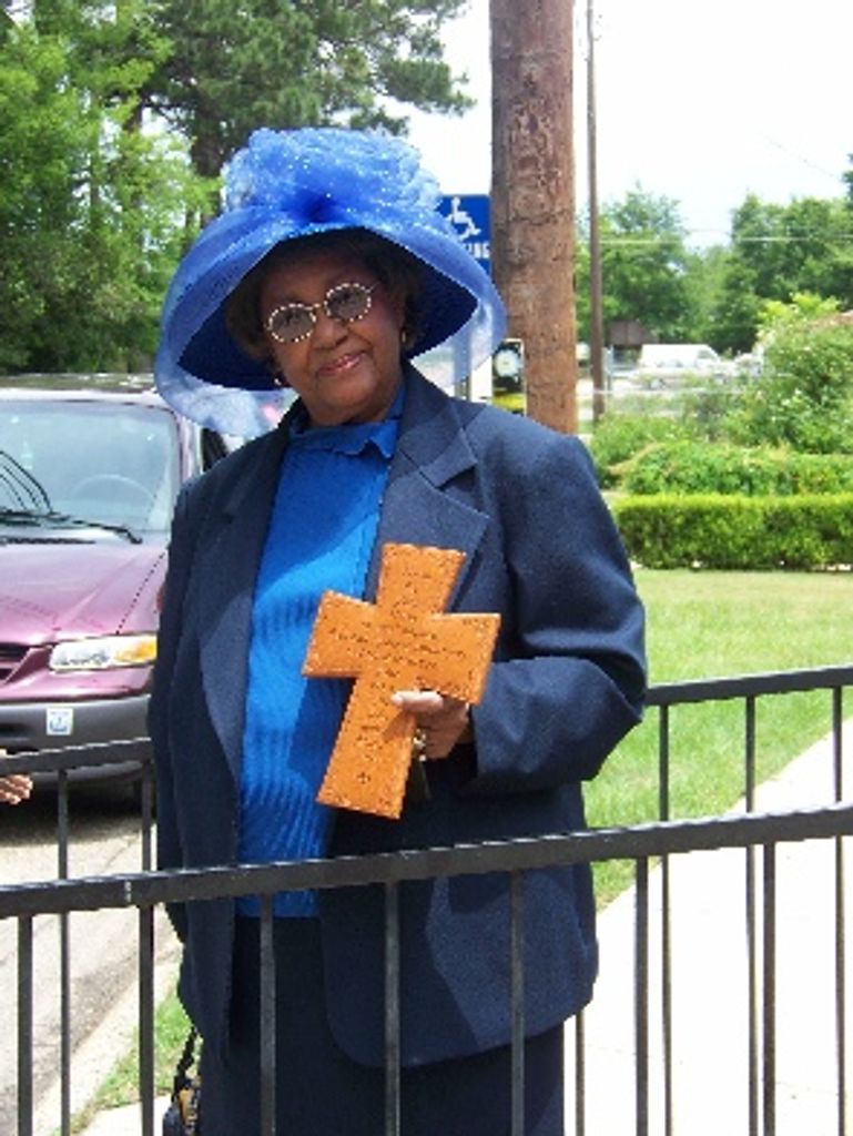 Mary  Edna Davis
