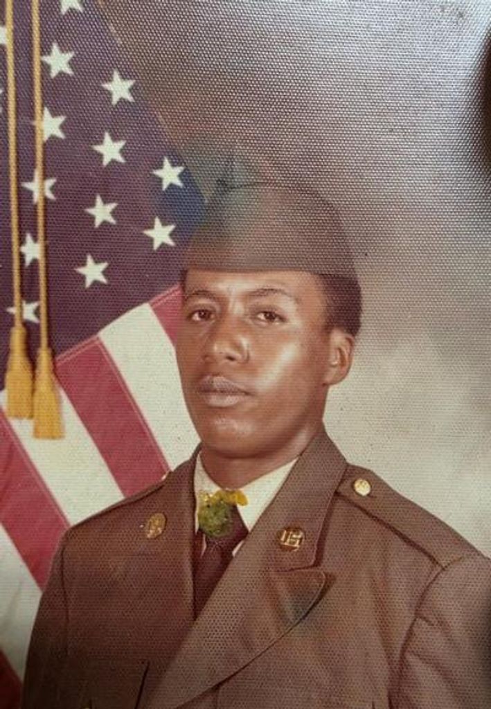 Kevin Wayne Lewis Profile Photo