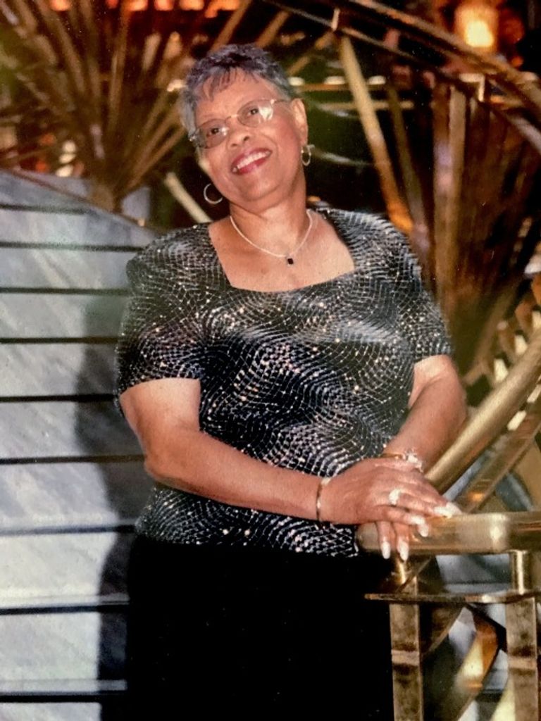 Lola Lafaye (Everett)  Burgh