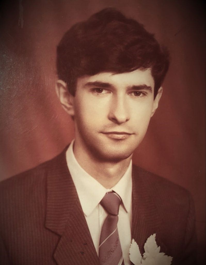 Aleksondr Gutsman Profile Photo