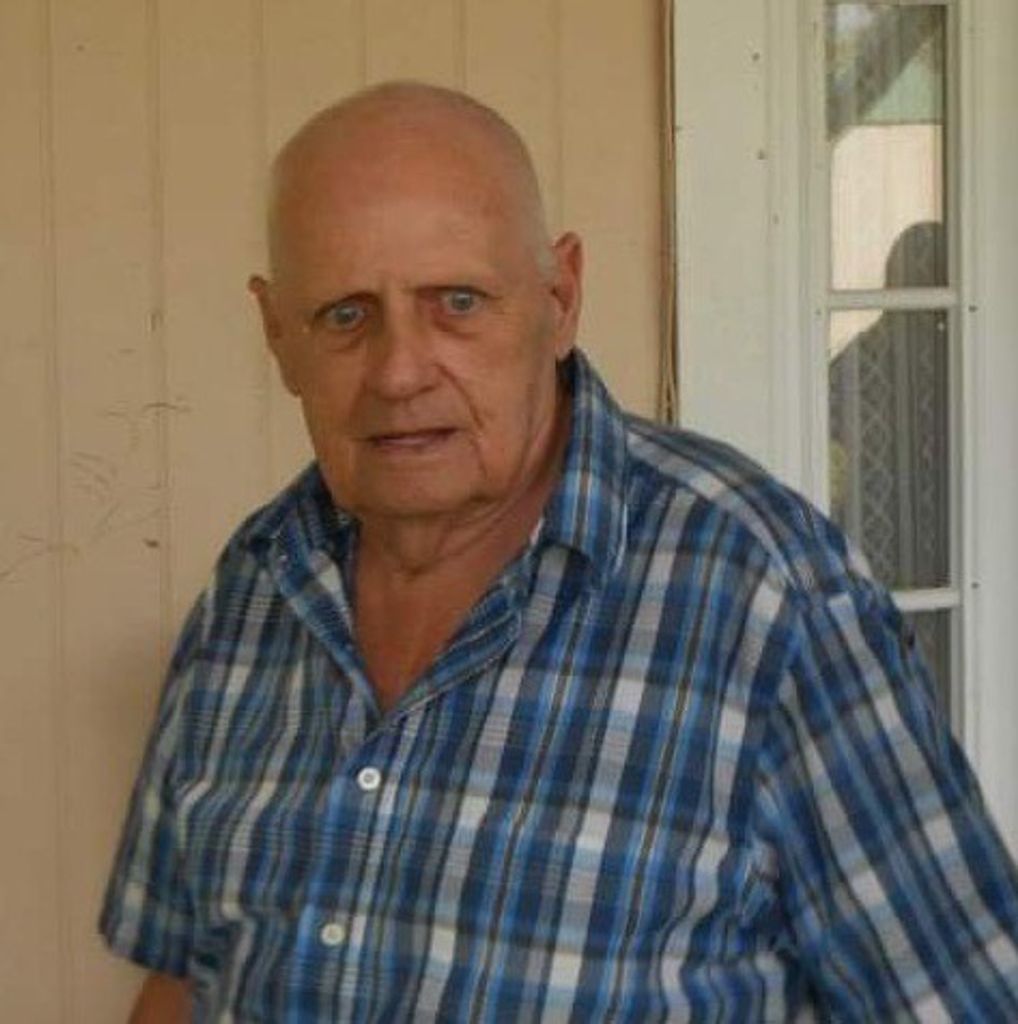 Robert Roland Fox Profile Photo