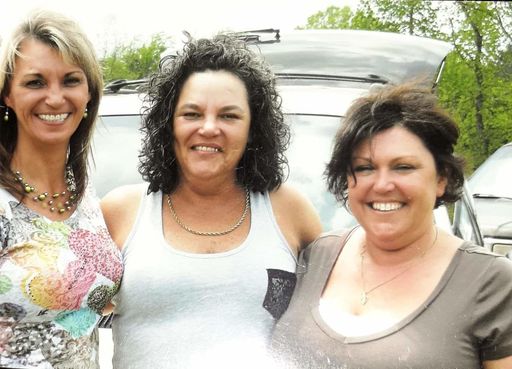 Linda Gail Borden Mcgee photo gallery thumbnail 40 of 74