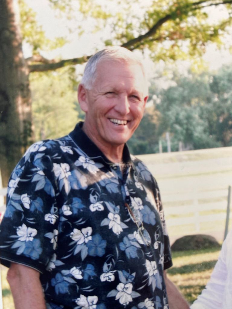 Larry “Mike” Bruce Earl Profile Photo