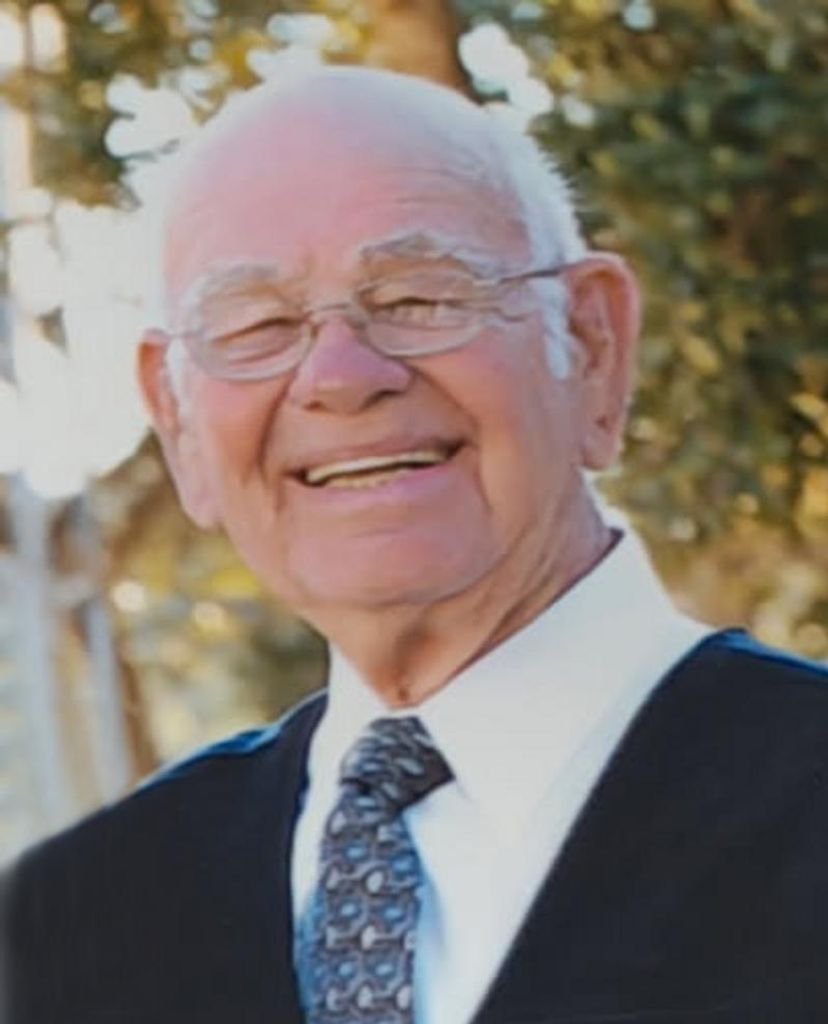 Delton Frank Riebschlager Profile Photo