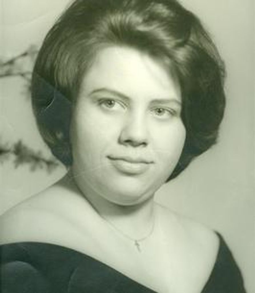 Aona Joyce DeClue (DeClue)