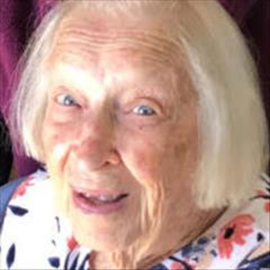 Maxine Dale Profile Photo