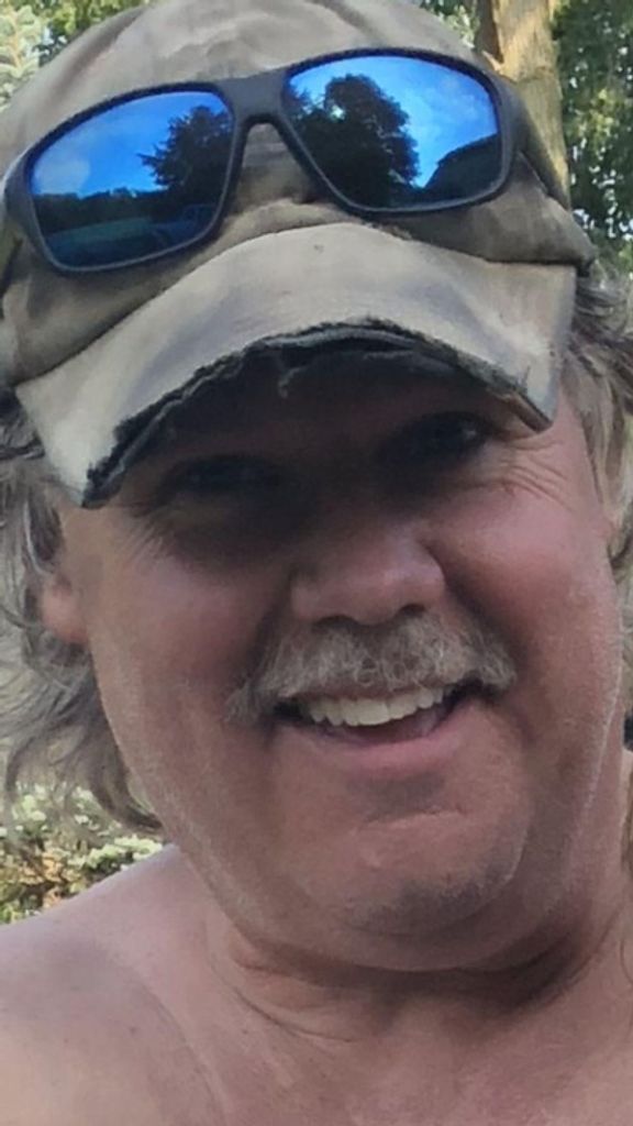 Daniel Scott Couture Profile Photo