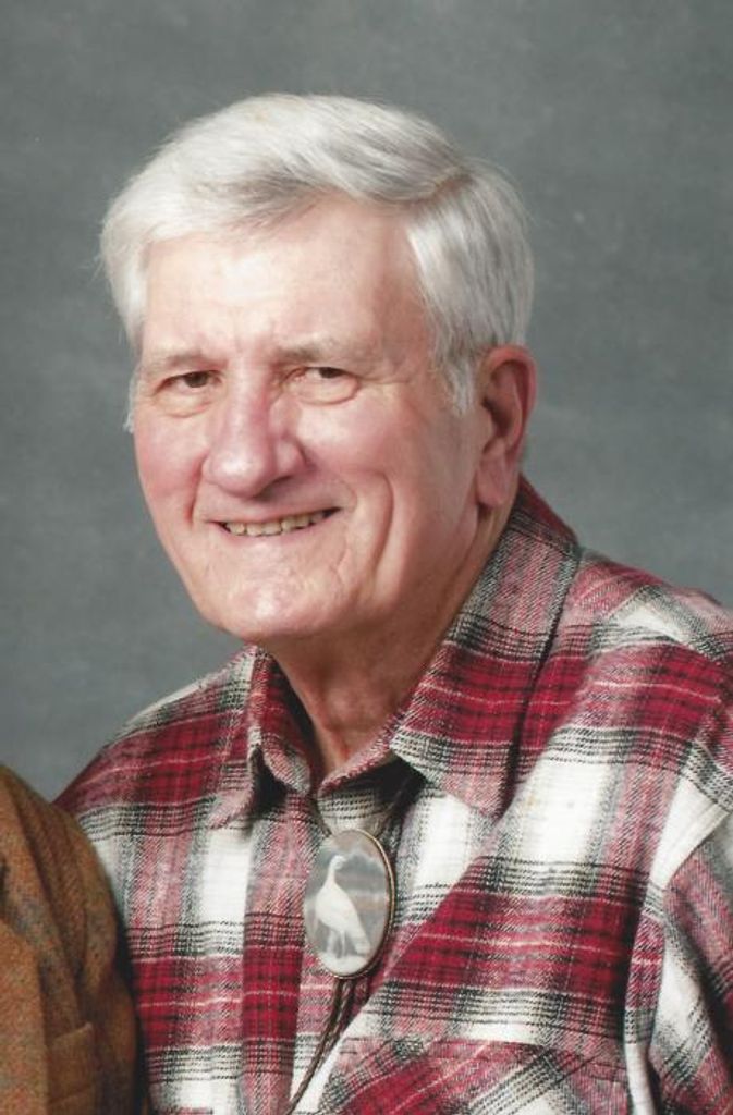 Robert Milton Quinter Profile Photo