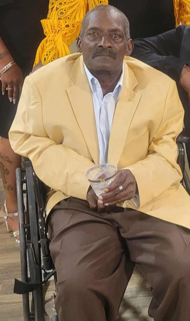 Solomon Lewis Profile Photo