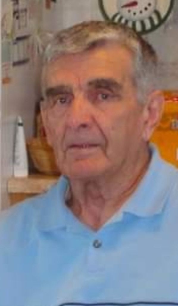 Selby Wood Hewlett Profile Photo