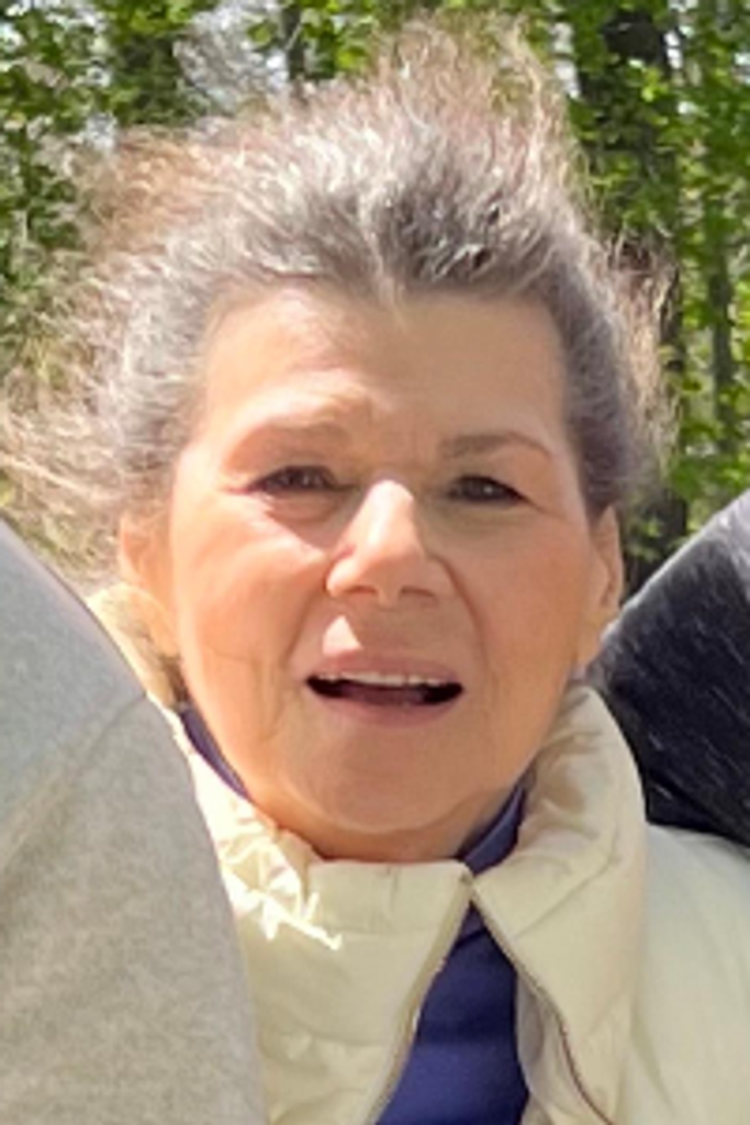 Carol Last Profile Photo
