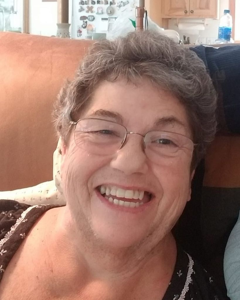 Gloria Klomparens Profile Photo