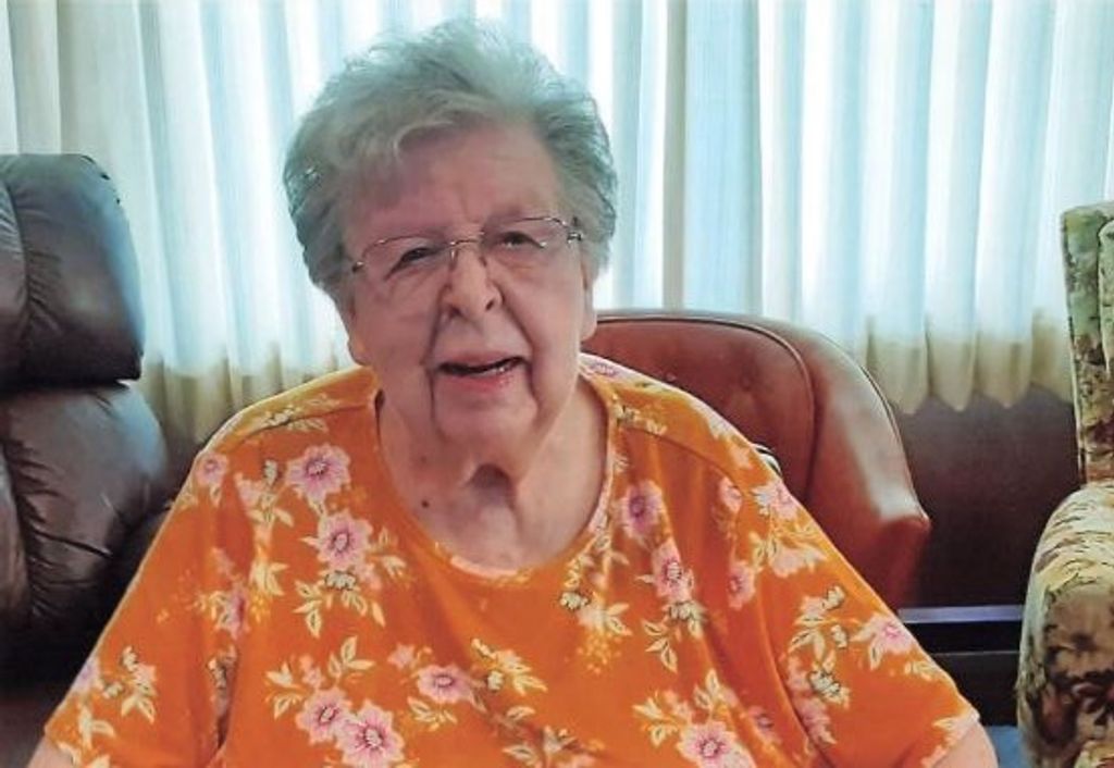 Arlene L Rohde