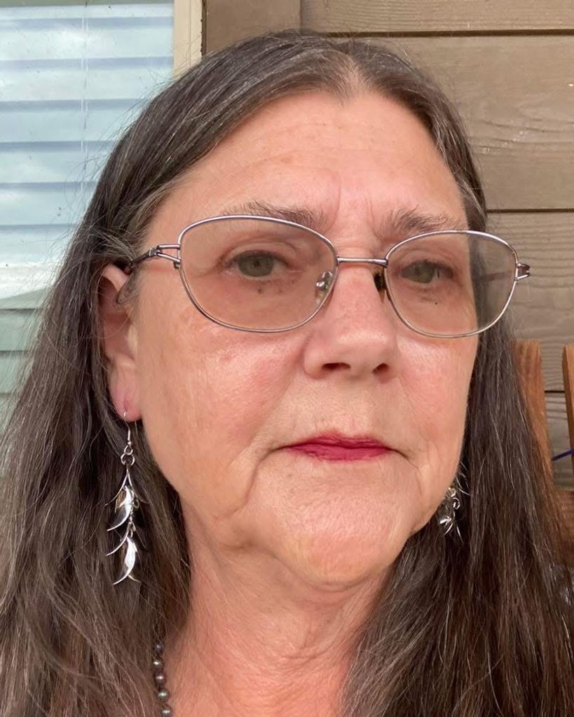 Carol Lynette White Cross Profile Photo