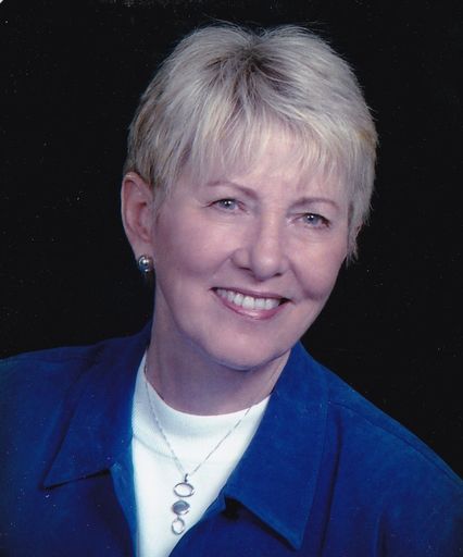 Linda Kay Davis photo gallery thumbnail 1 of 45