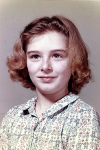 Carolyn Sue Barrow photo gallery thumbnail 39 of 41