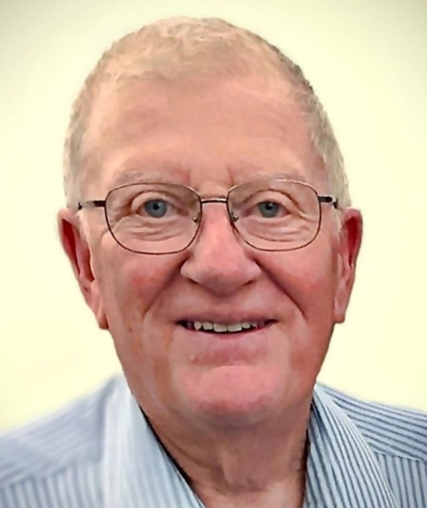 Lloyd Hughes Wolf