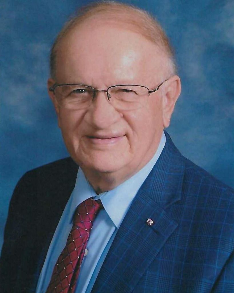 Thomas "Tom" Gregory