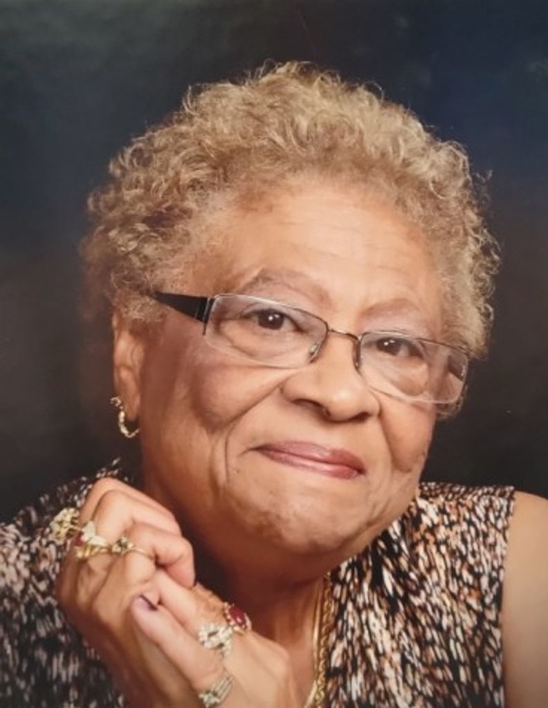 Helen (Hammonds)  Devine