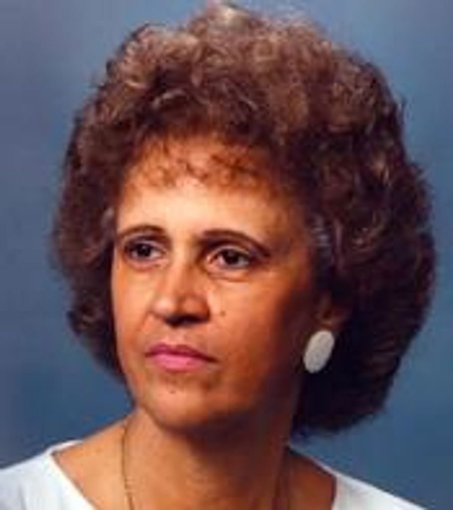 Pauline M. Vieira