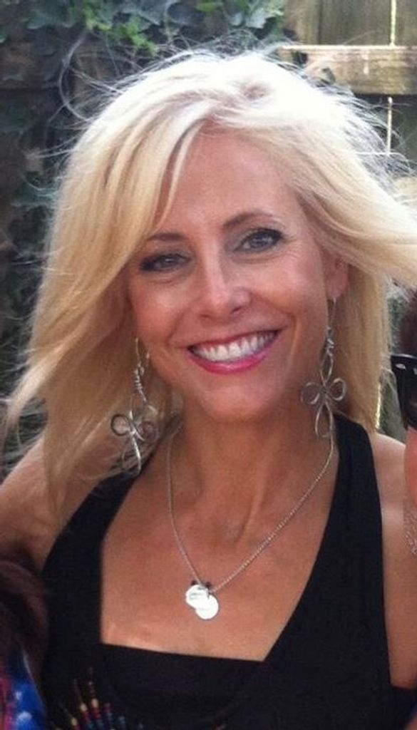 Michelle Lyn Burnett Profile Photo