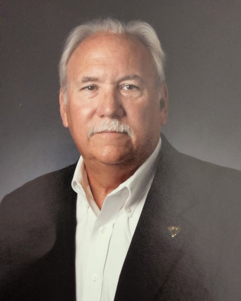 Harry Sanders Gibson Profile Photo