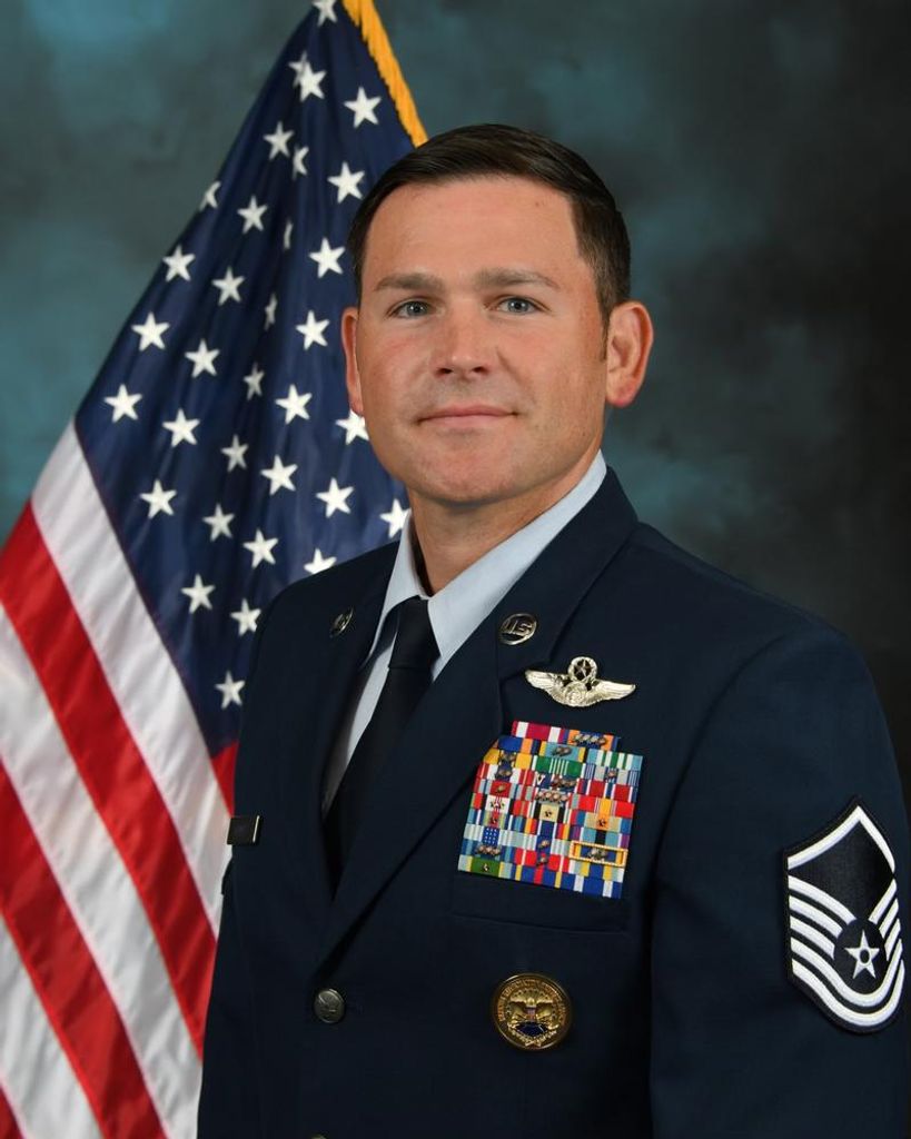 Lucas Elmore Profile Photo
