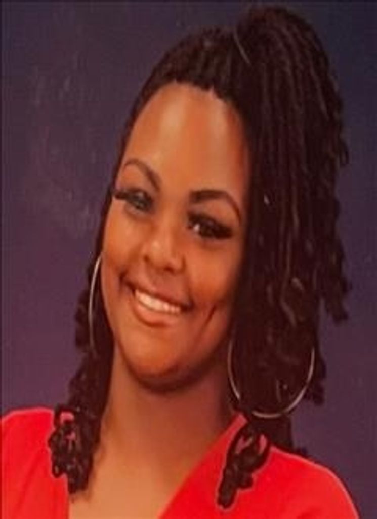 Raven Renee Holmes Profile Photo