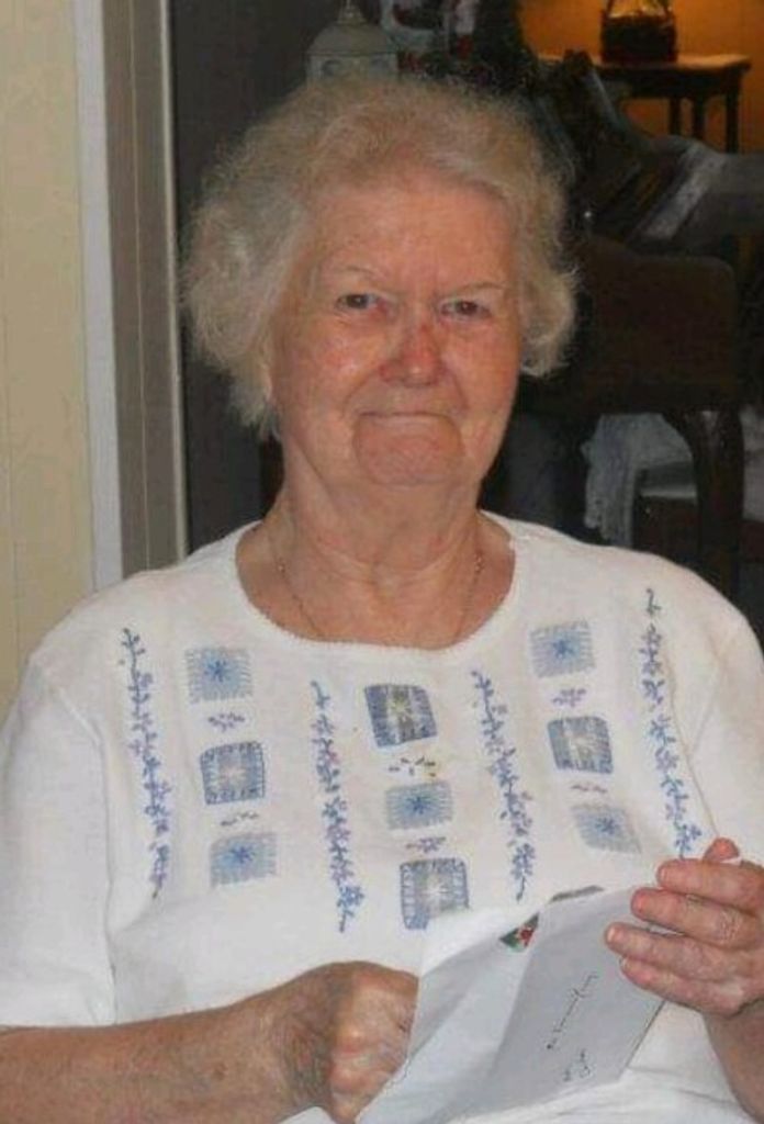 Loraine Campbell Young Profile Photo