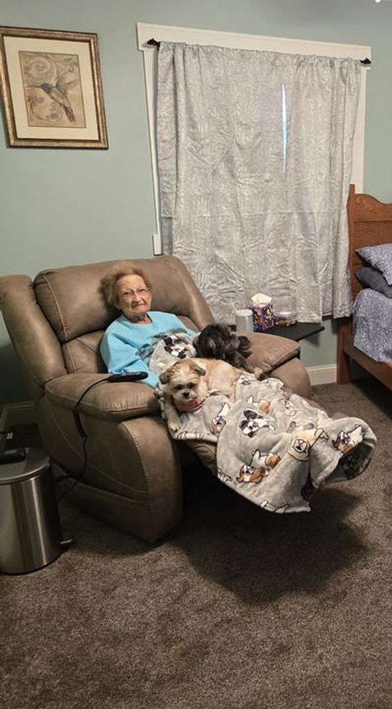 Joyce Eileen Modlin Profile Photo