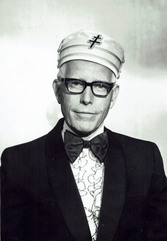 Dwight Arlo Burton