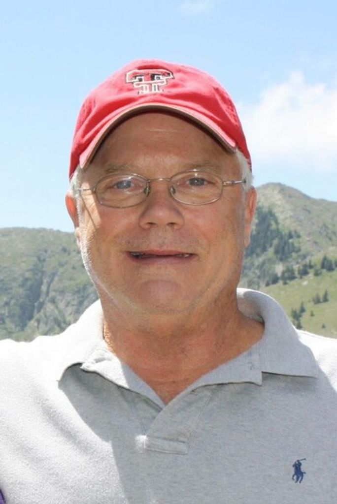 Howard Cooper Moore Ii Profile Photo