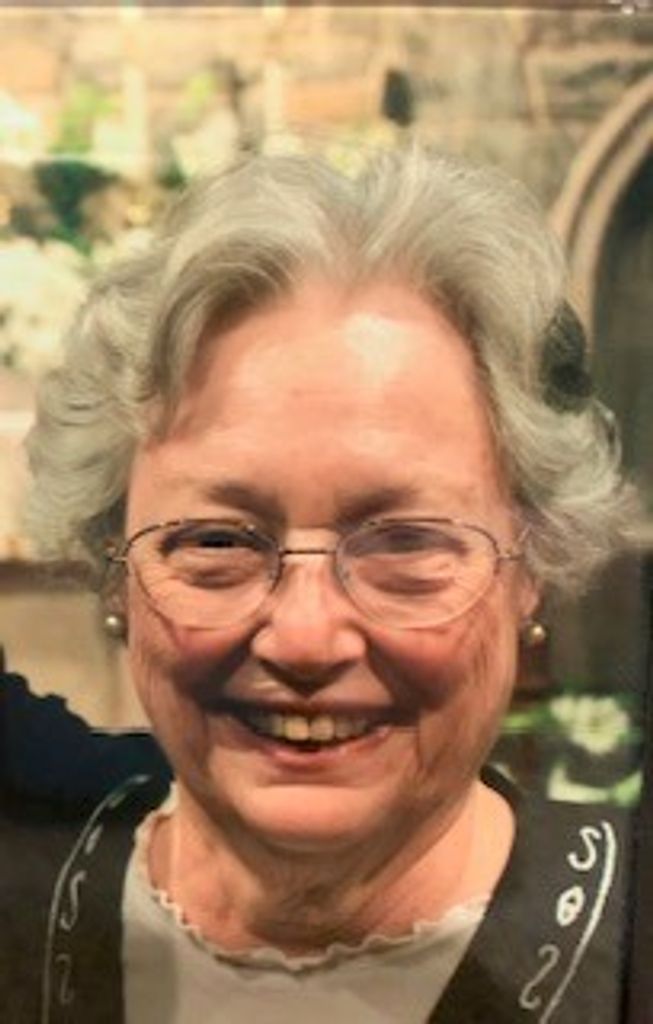 Elisabeth  Joy Lloyd