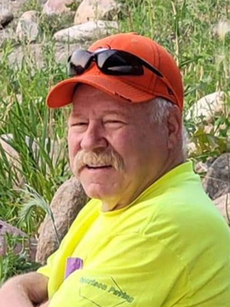 Chester Leon Huckins Profile Photo